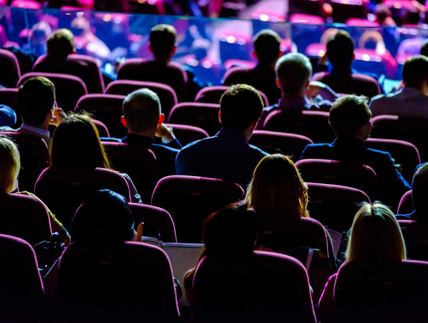 Audience listens to the speech of the lecturer in the conference hall